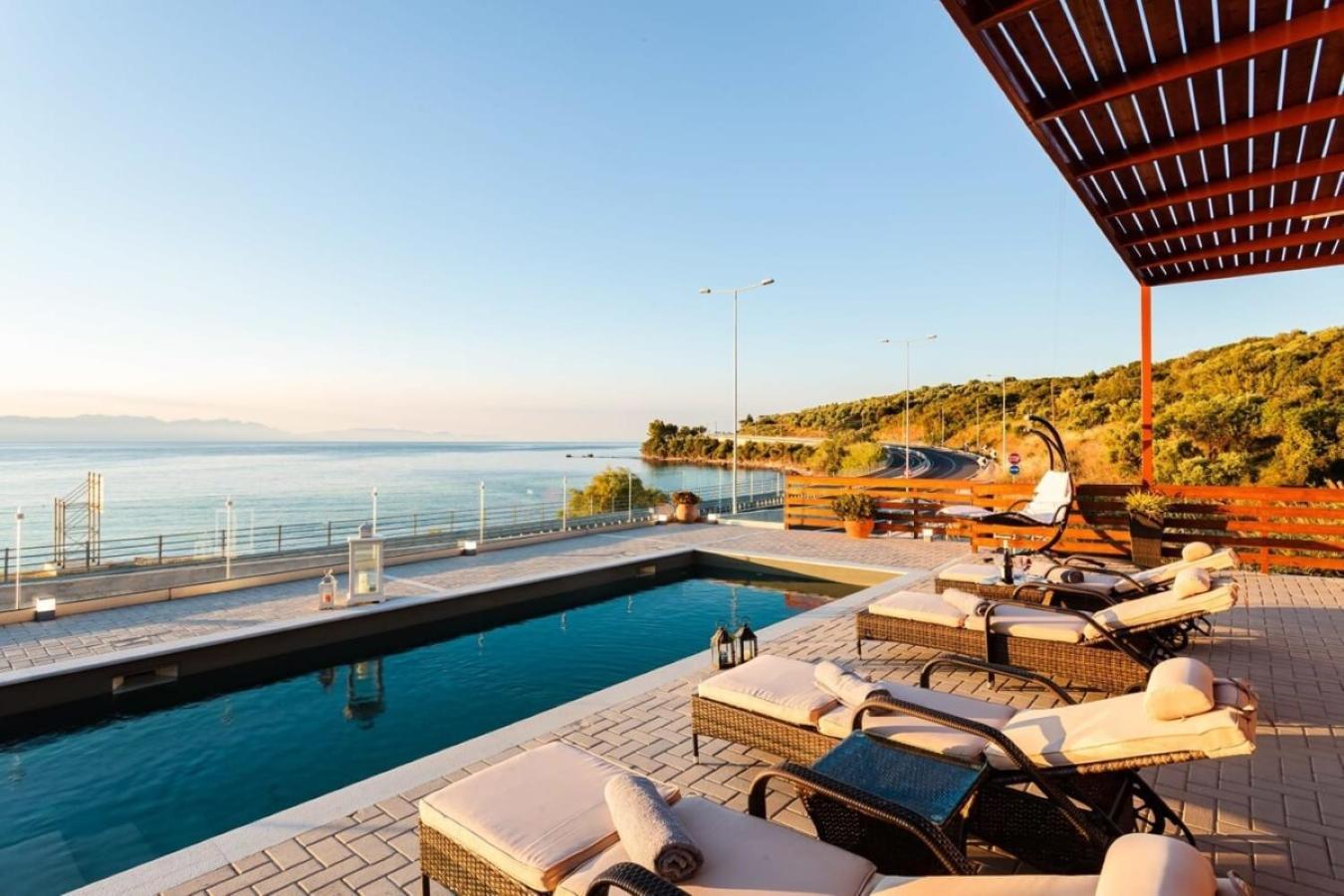 Seaside Summer Bliss - Aurora Luxury Pool Paradise Petalídhion Zewnętrze zdjęcie