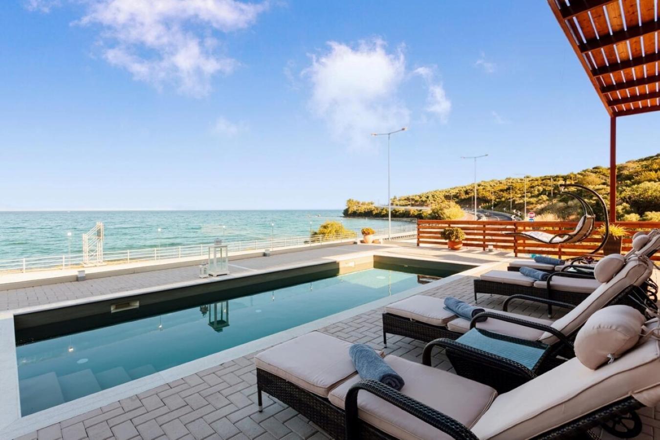 Seaside Summer Bliss - Aurora Luxury Pool Paradise Petalídhion Zewnętrze zdjęcie