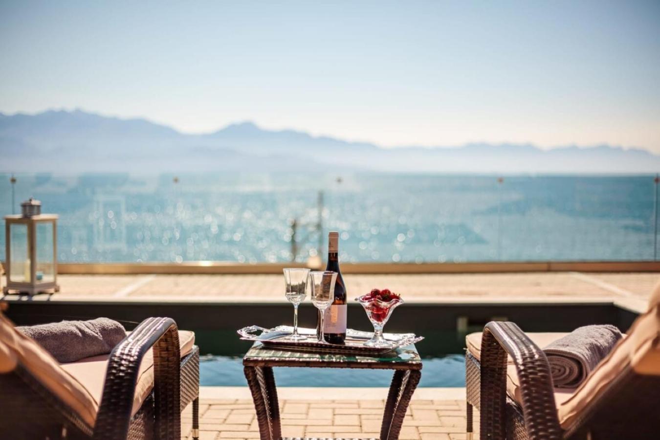 Seaside Summer Bliss - Aurora Luxury Pool Paradise Petalídhion Zewnętrze zdjęcie
